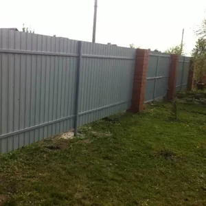 Забор из металлопрофиля 1, 7 метра