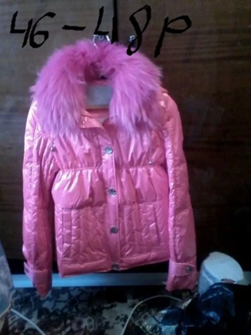 продам куртку б/у один раз  розового цвета  для молодой девушки ос/вес
